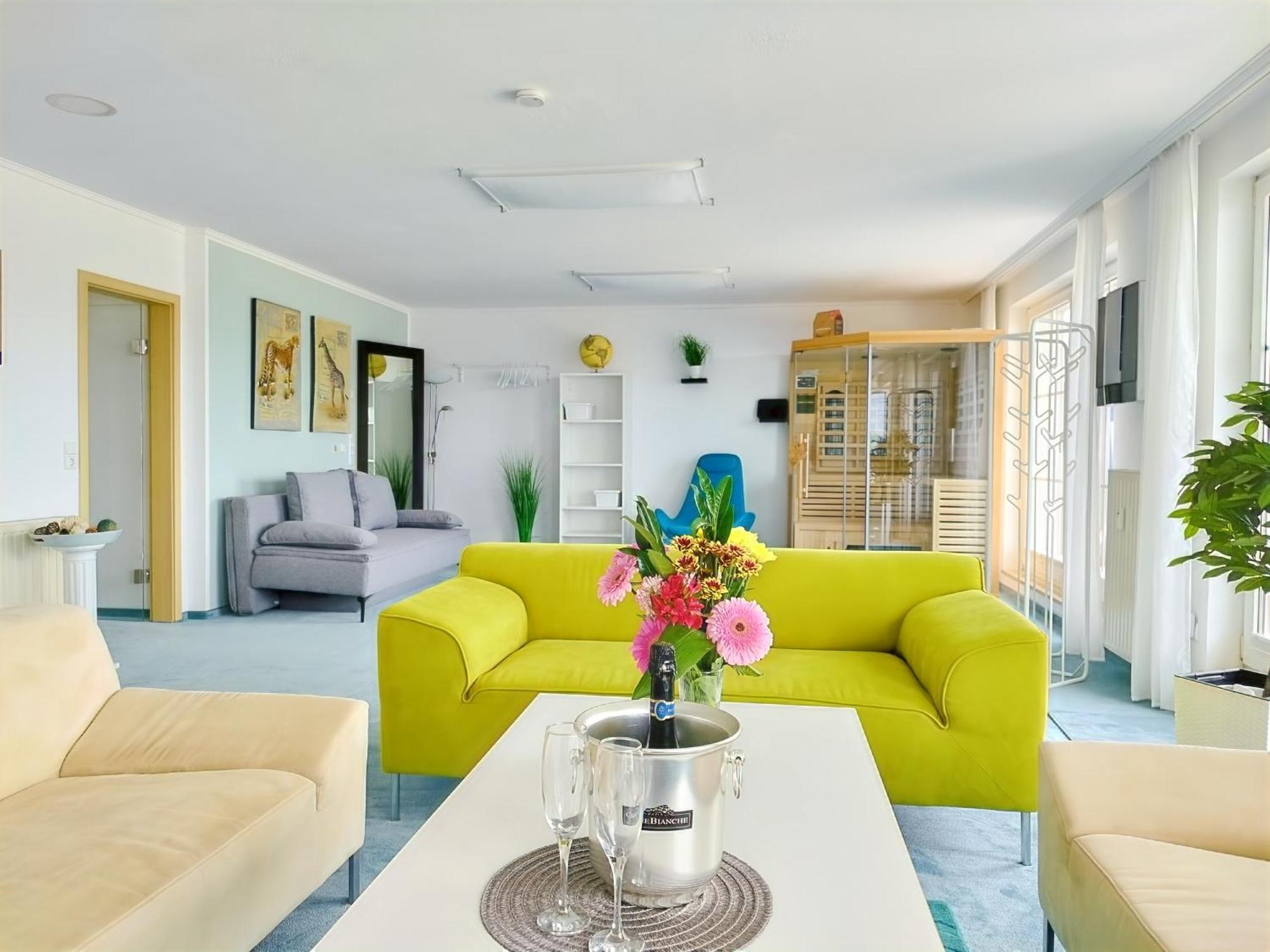 Seeblickapartment Fuer Bis Zu 12, Nuernberg & Schwabach In 30-35 Minuten Zu Erreichen, Sauna, Arbeitsplatz, Dachterrasse & Grill Spalt Bagian luar foto
