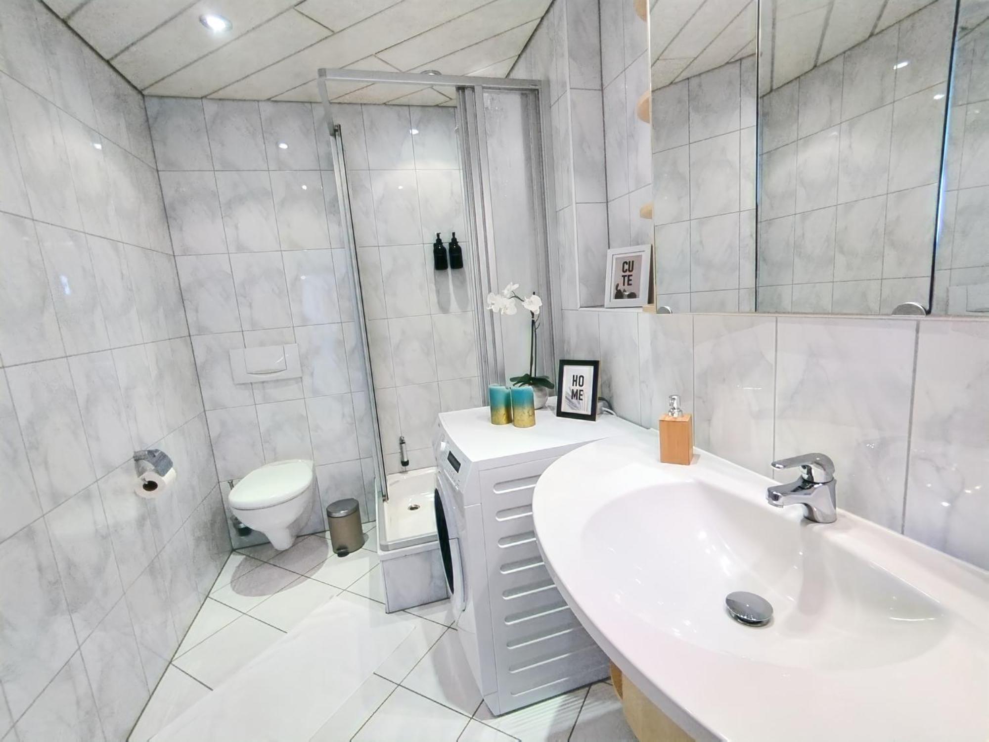 Seeblickapartment Fuer Bis Zu 12, Nuernberg & Schwabach In 30-35 Minuten Zu Erreichen, Sauna, Arbeitsplatz, Dachterrasse & Grill Spalt Bagian luar foto